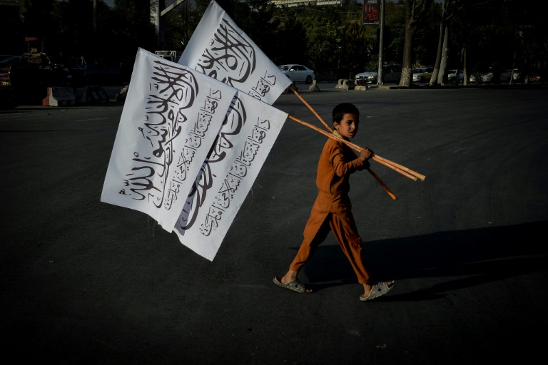 Ceasefire at risk as Pakistan and Afghanistan report cross-border attacks